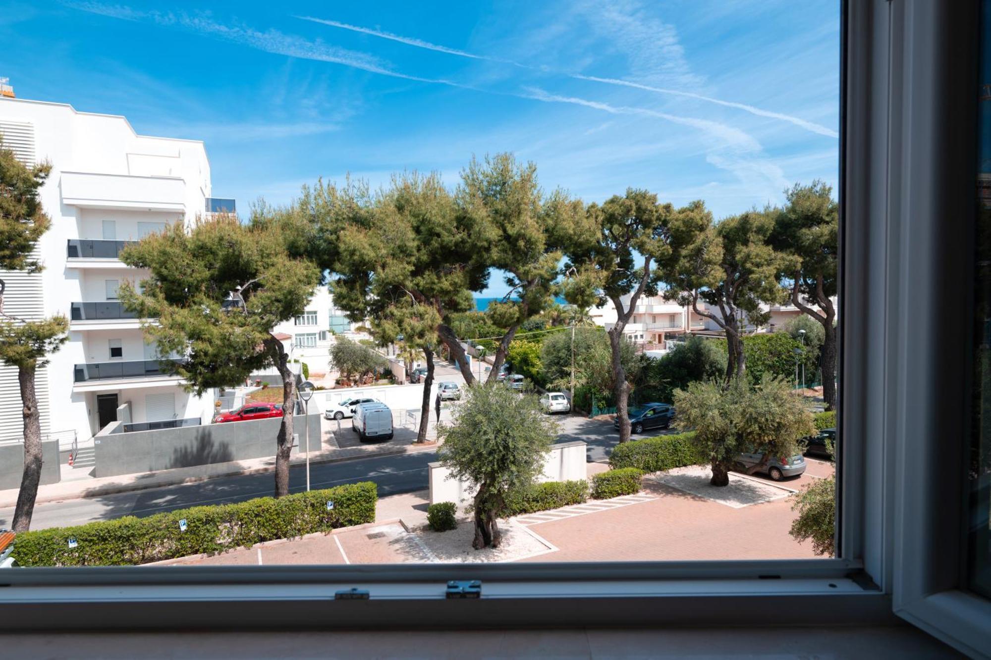 Monopoli Favolosa - Spacious 100Mq Apt. W/ Parking Exterior photo