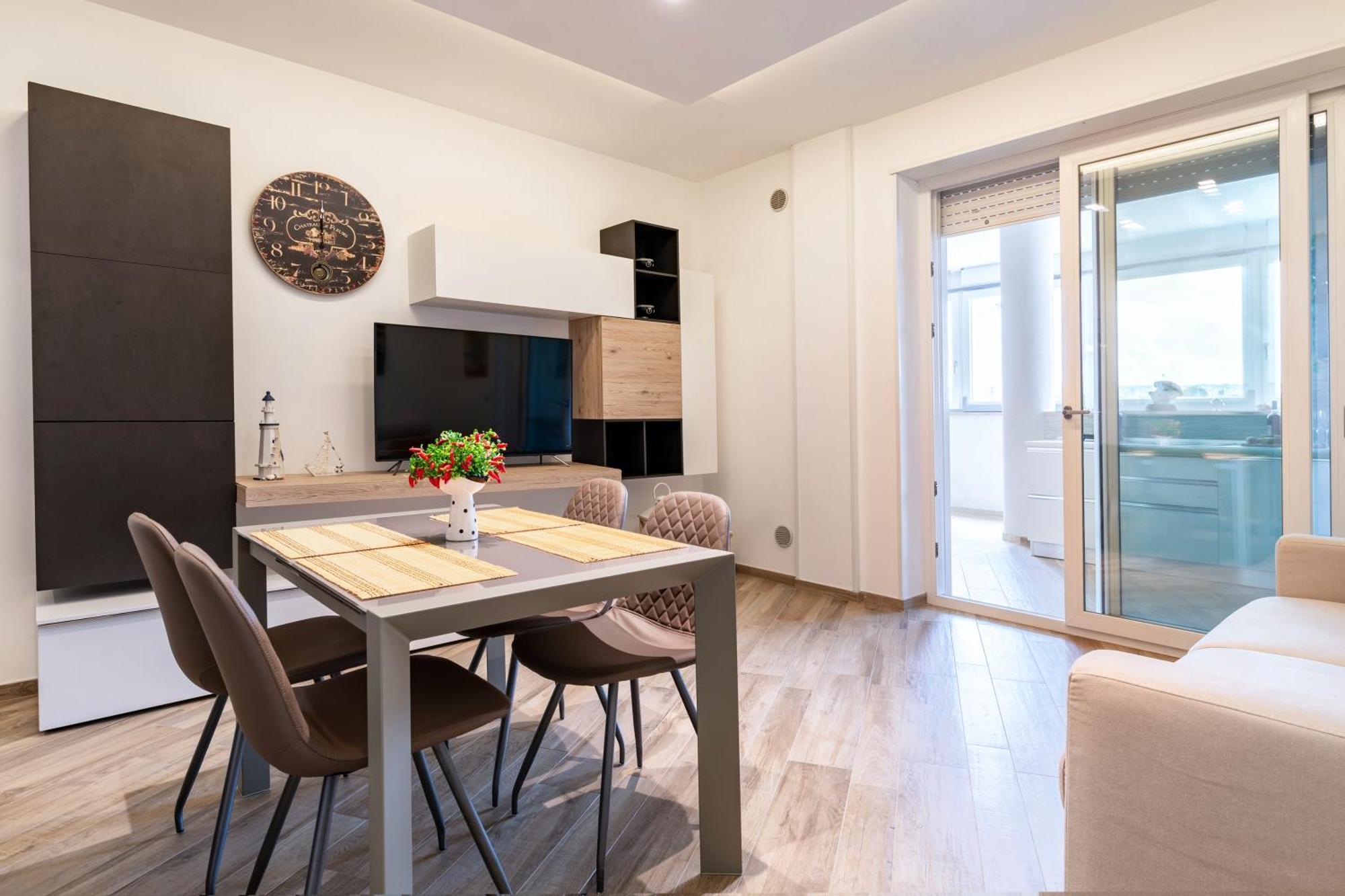 Monopoli Favolosa - Spacious 100Mq Apt. W/ Parking Exterior photo