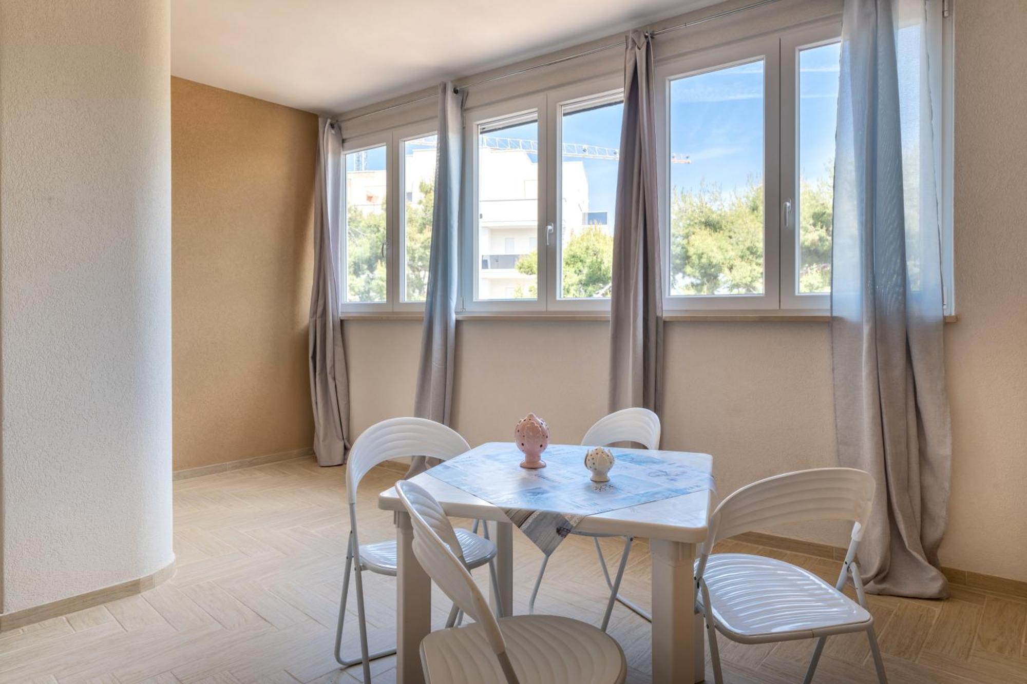 Monopoli Favolosa - Spacious 100Mq Apt. W/ Parking Exterior photo