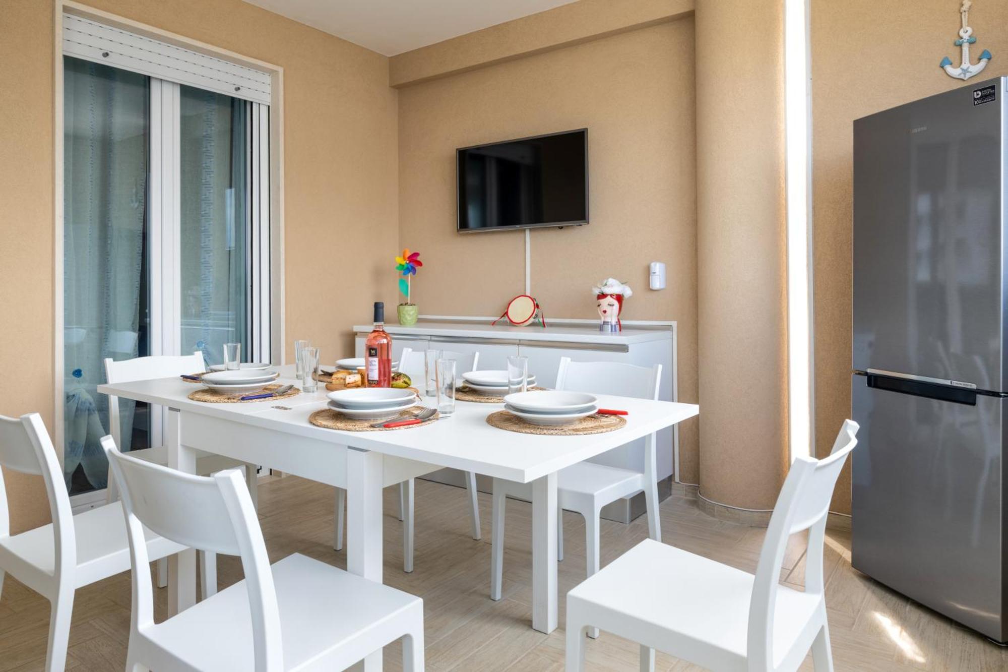 Monopoli Favolosa - Spacious 100Mq Apt. W/ Parking Exterior photo
